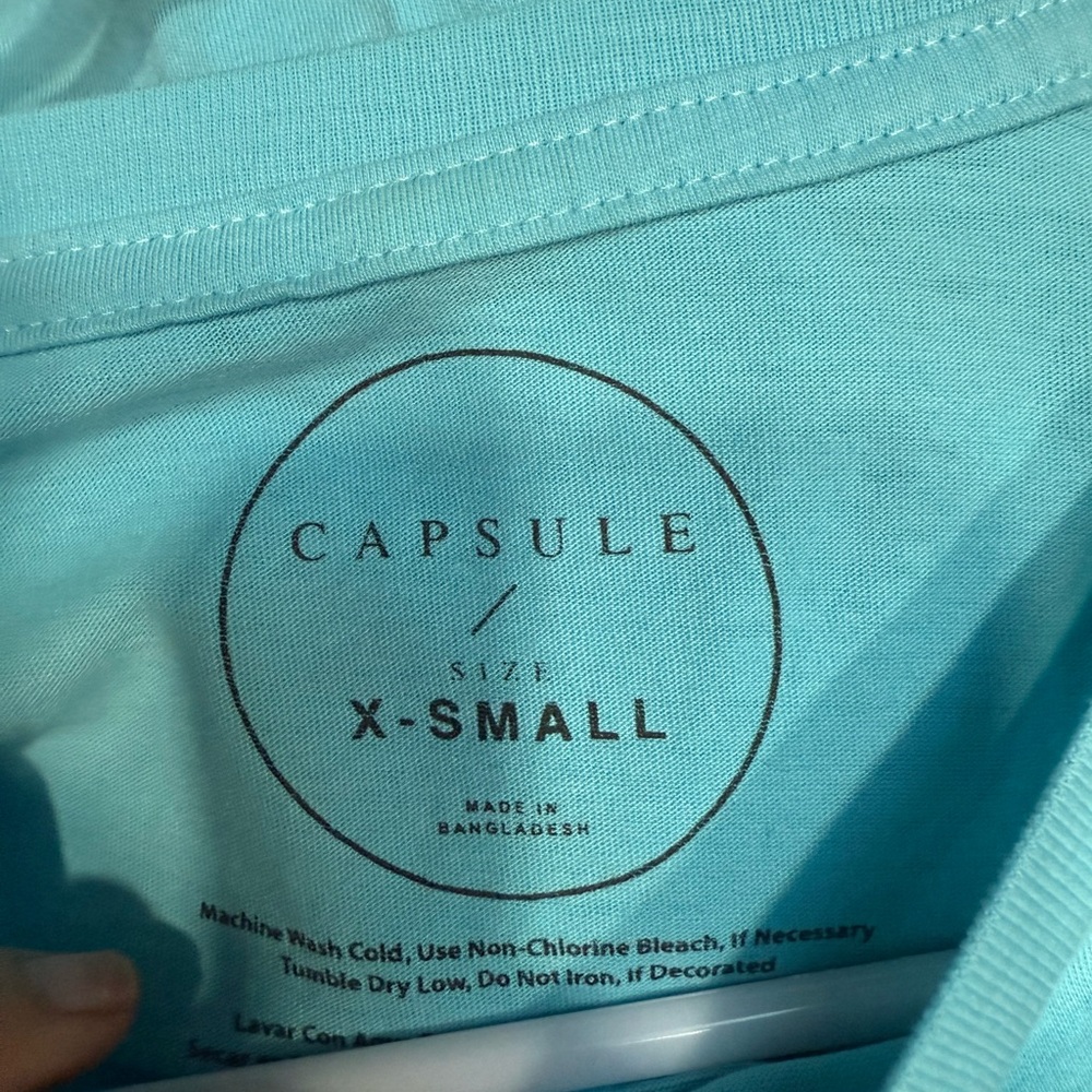 Capsule Jewelry Teal Graphic Tee - Picture 3 of 5